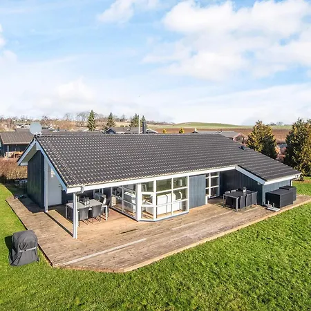 4 Star In Rønde