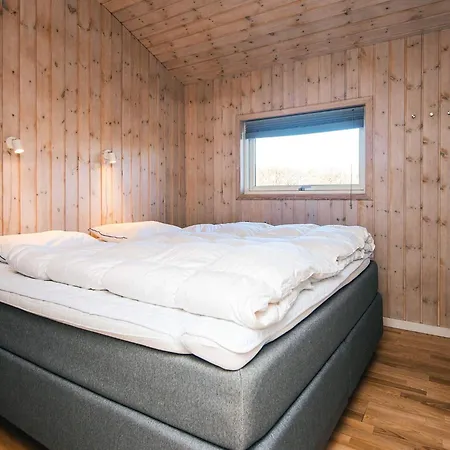 4 Star In Ferienhaus *