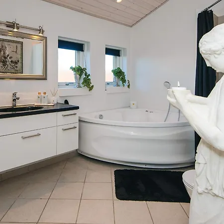 4 Star In Ferienhaus