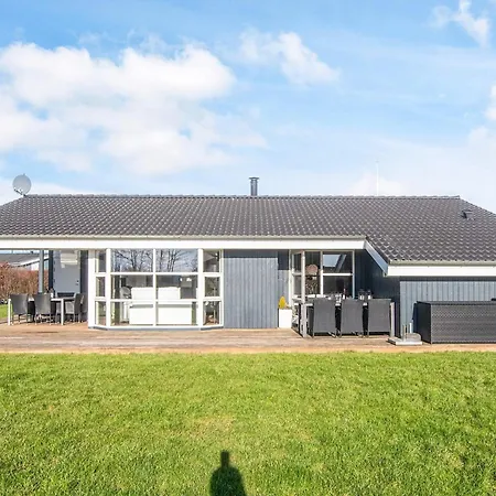 4 Star In Rønde