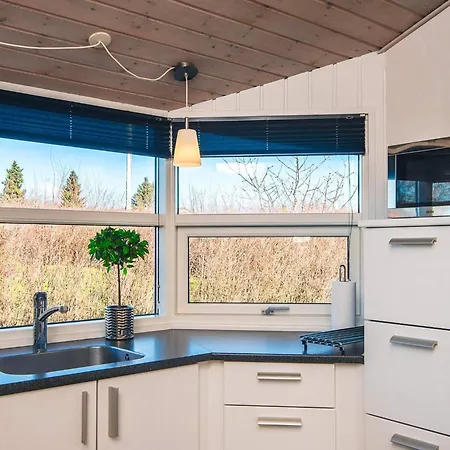 4 Star In Ferienhaus Rønde